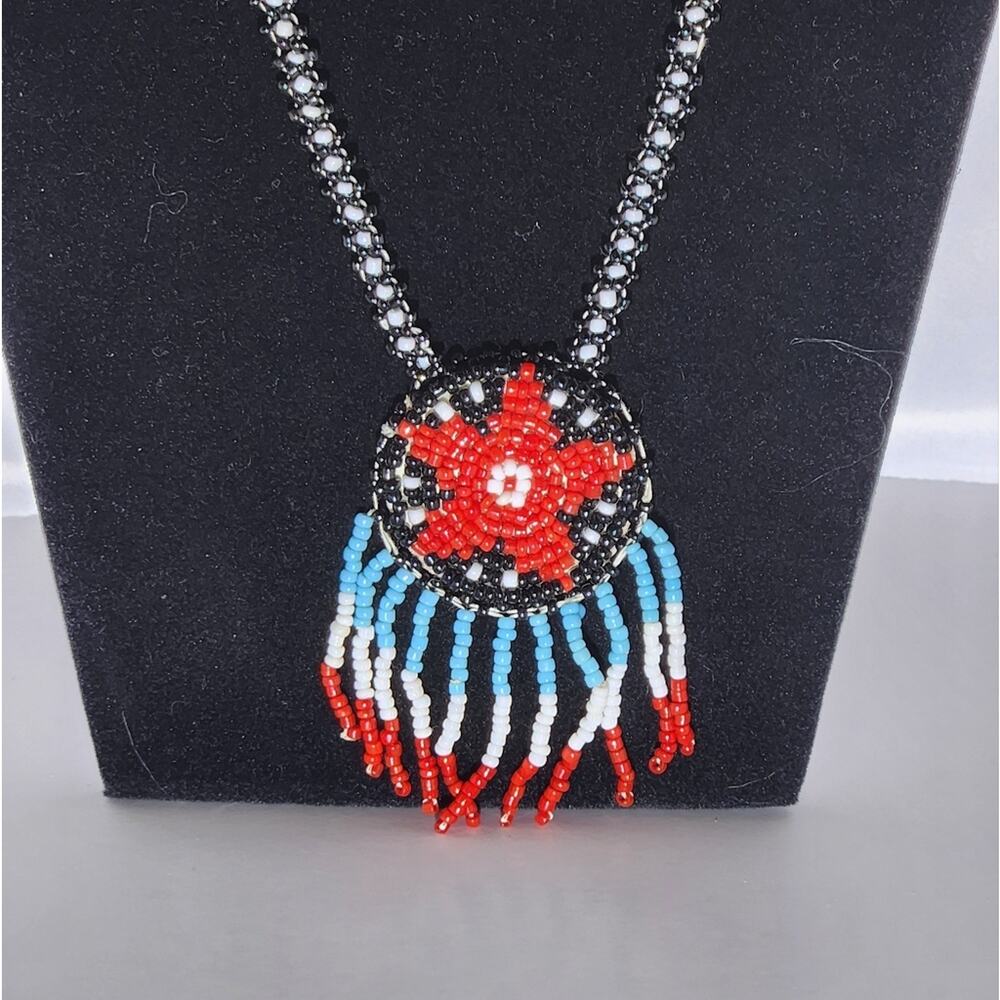 Elegant Red White Blue and Black Beaded Vintage Native American Beaded Necklace - Picture 2 of 6